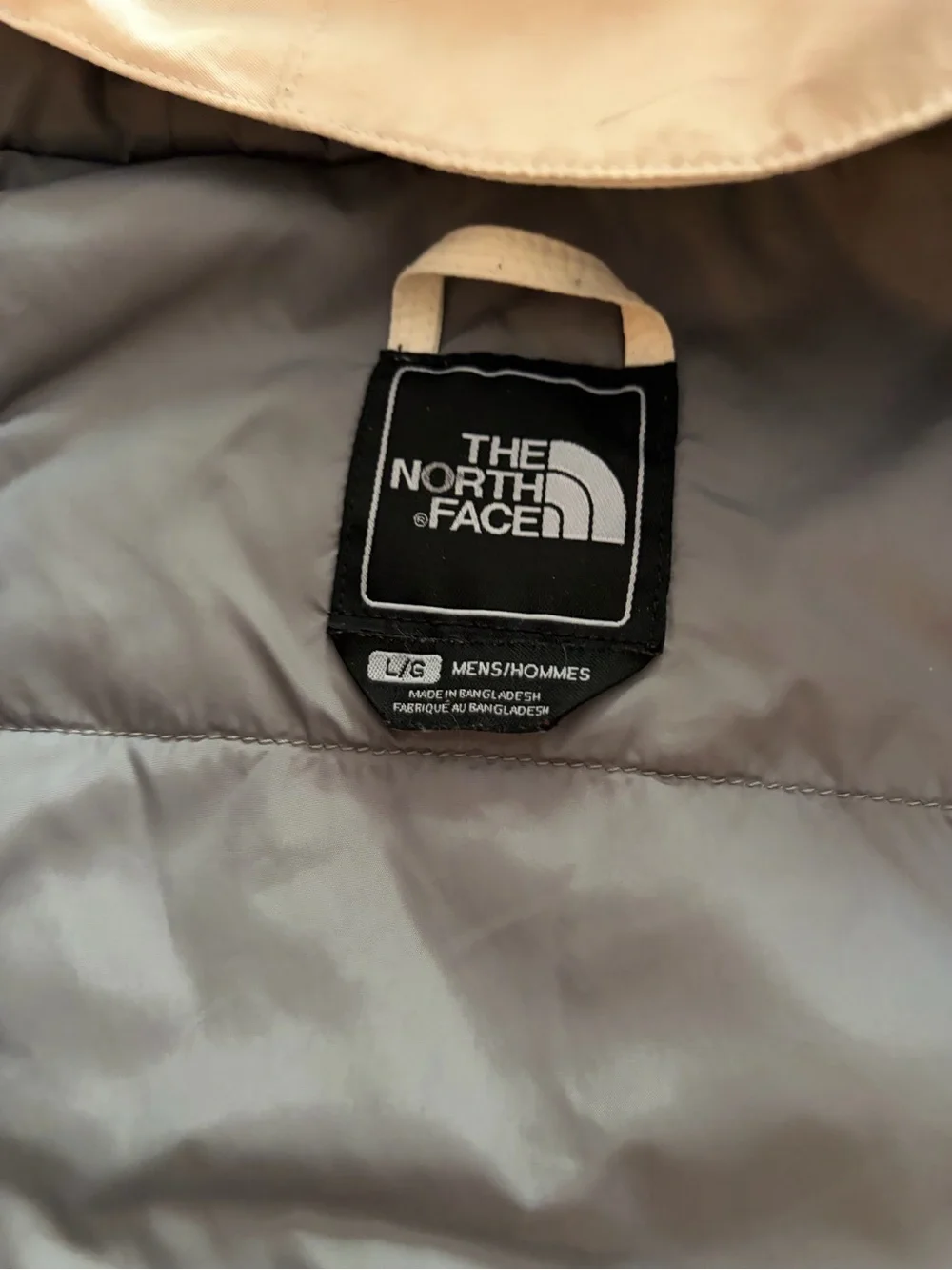 The North Face Men’s Hooded Ski Jacket in White and Navy